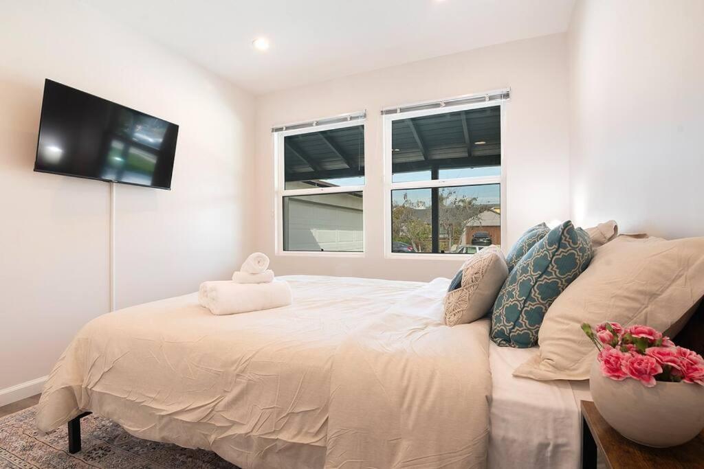 Beautiful 3 Bed 1 Bath Designer Home + Hot Tub Los Angeles Kültér fotó