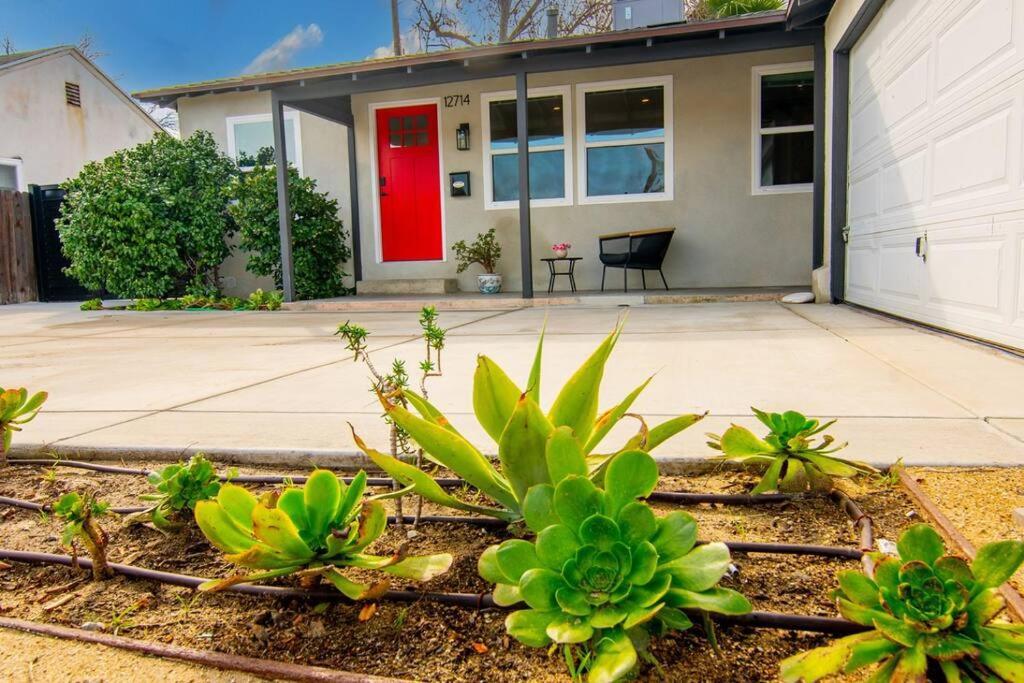 Beautiful 3 Bed 1 Bath Designer Home + Hot Tub Los Angeles Kültér fotó